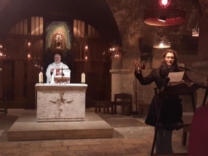 La Maîtrise Notre-Dame de Paris en répétition, créant une harmonie parfaite